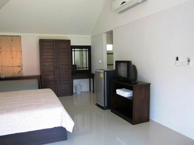 Kalim Hill Hotel Patong Szoba fotó